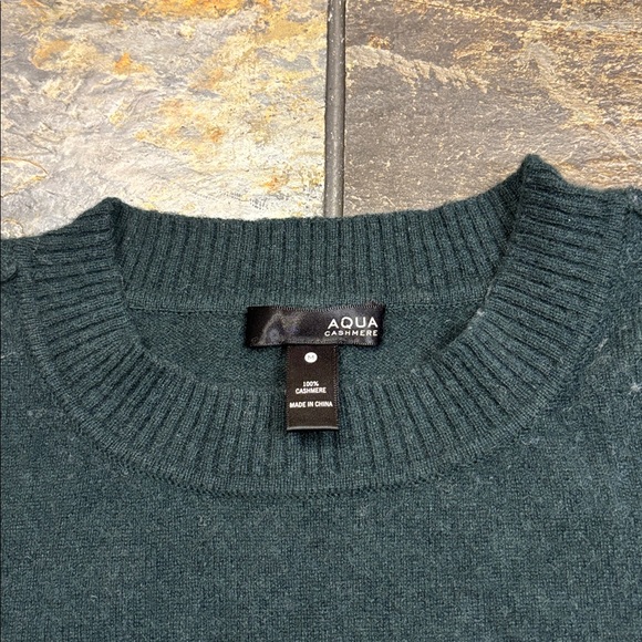 AQUA Cashmere Forest Green Long Sleeve Crew Neck Sweater | Medium | - Picture 2 of 8